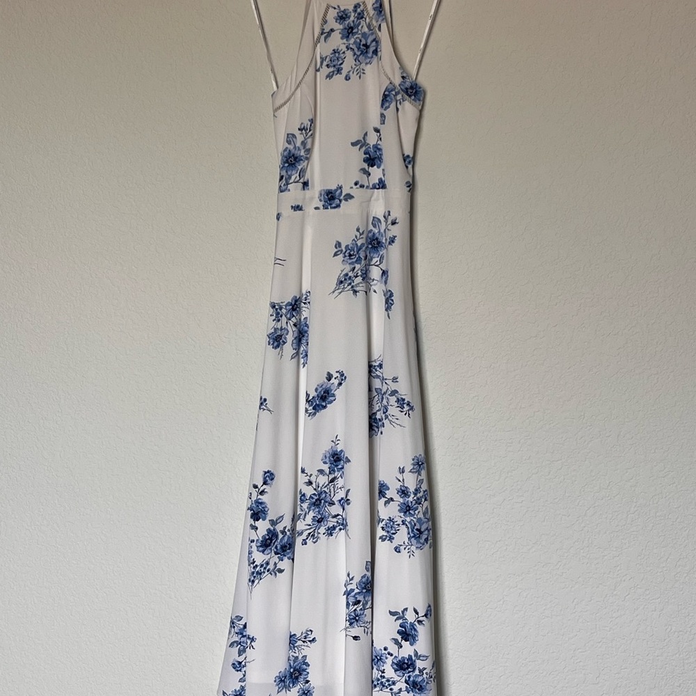 Lulu’s Summer Dream Blue Floral Print Tie-Back Halter Midi Dress